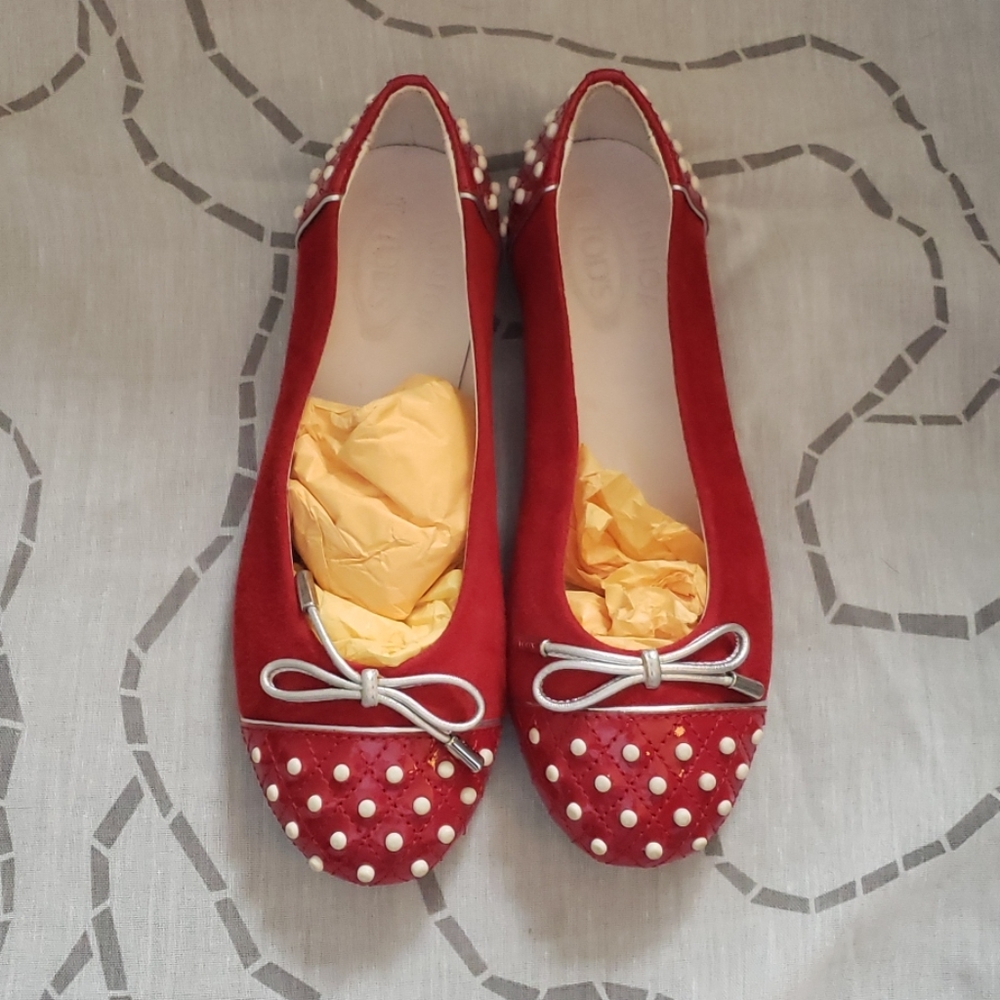 Tod's Junior Red Suede Flats